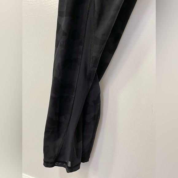 Lululemon Train Times Crop *25” Incognito Camo Multi Grey / Black - Picture 9 of 10